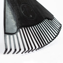 Close-up of the leaf rake head showing the flexible black tines designed for collecting leaves, grass and light garden debris.