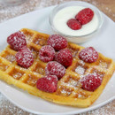 Quest 2 Slice Waffle Maker