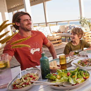 Father’s Day Gift Guide 2025: Thoughtful Picks for Every Kind of Dad