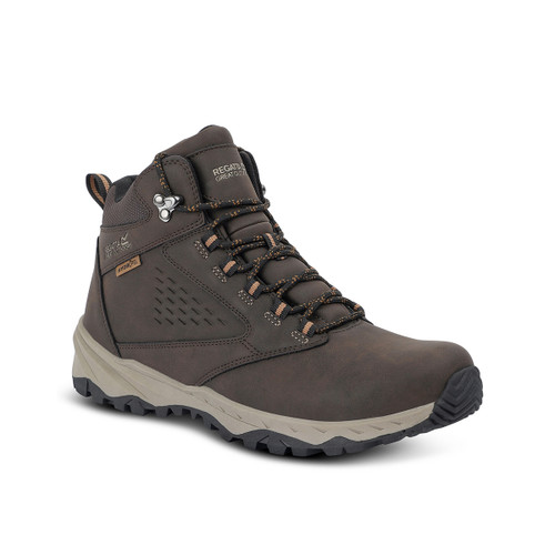 Three-quarter front view of Regatta Amble hiking boot, brown leather with cushioned midsole and lace hooks.