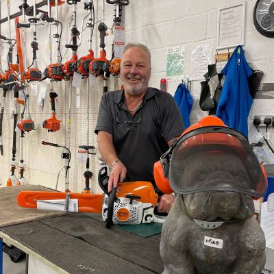 Mike, Sales Assistant