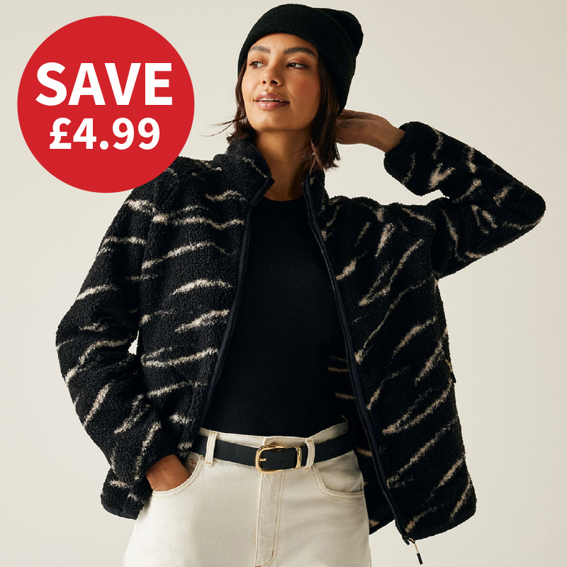 SHOP WOMEN’S SWEATSHIRTS & FLEECES > 