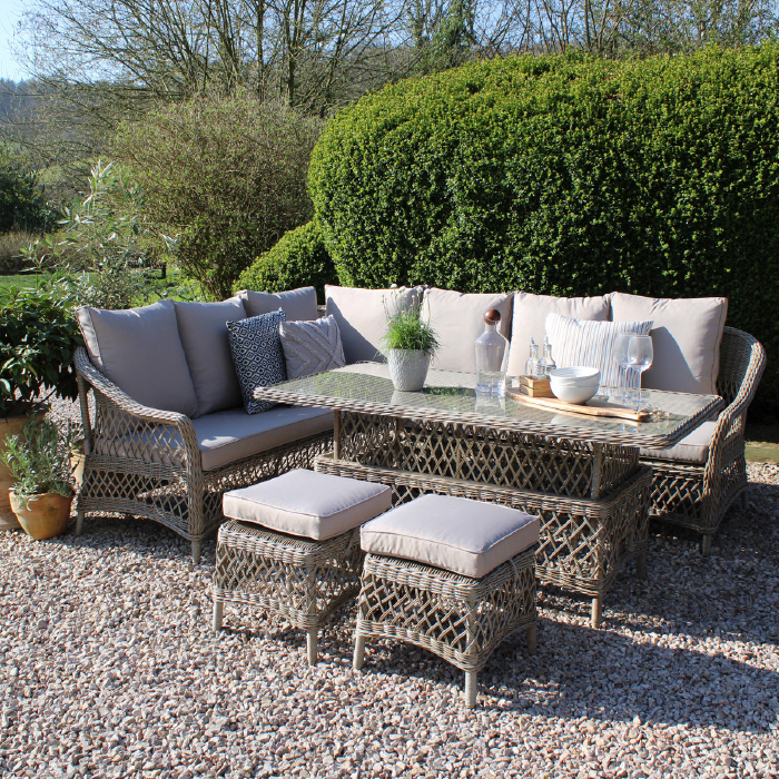SHOP LOUNGE SETS >