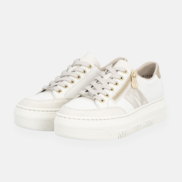 SHOP WOMEN'S TRAINERS >