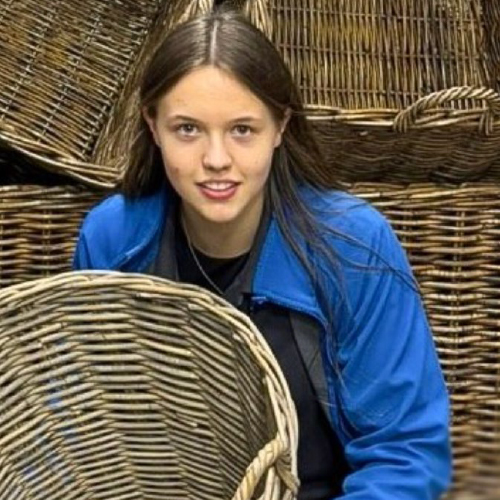 Poppy, Seasonal Colleague 