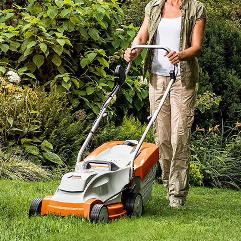 SHOP GARDEN MACHINERY >