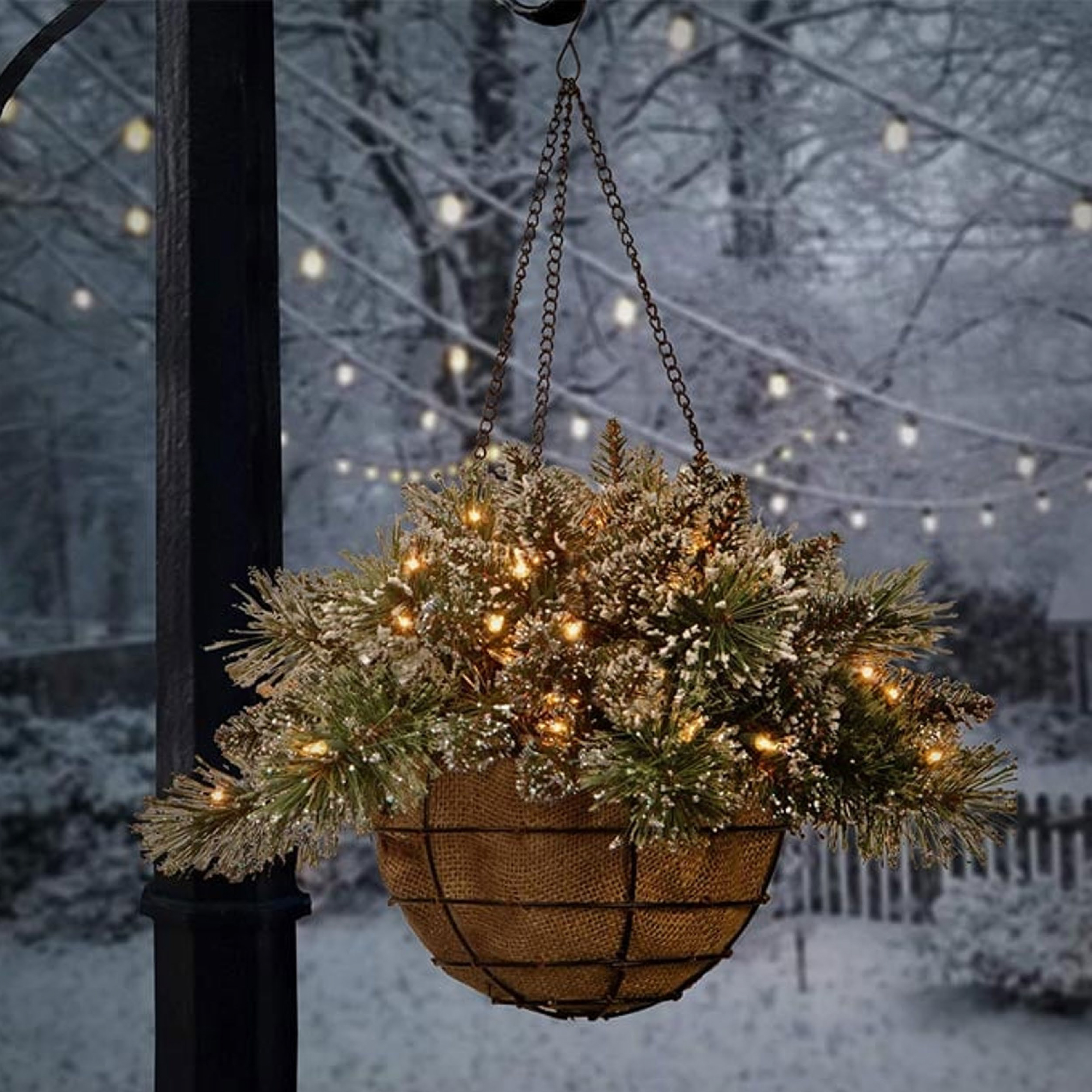 The Complete Guide to Decorating Your Outdoors for Christmas Cheer