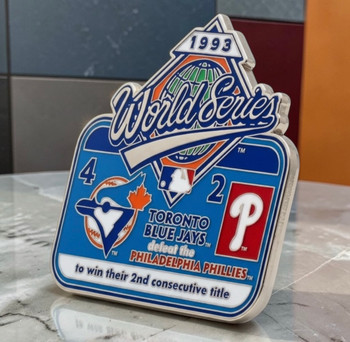 1993 World Series Commemorative Pin - Blue Jays vs. Phillies