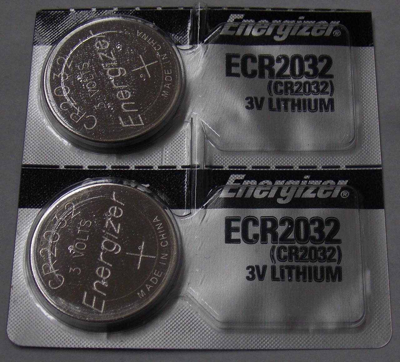 Energizer Lithium Cr2032 Coin Batteries (2-Pack) in the Coin & Button  Batteries department at