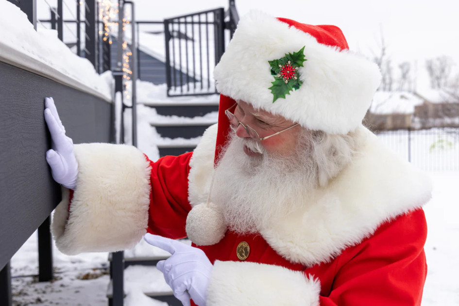 Keep your Deck Safe this Holiday Season