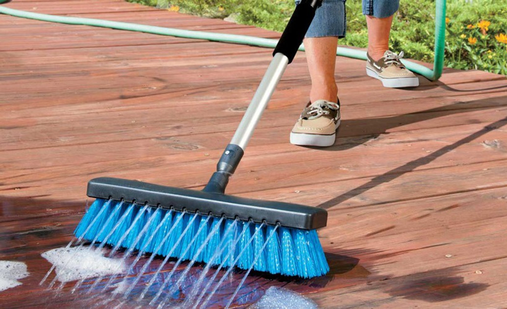 How To Spring Clean Your Deck 