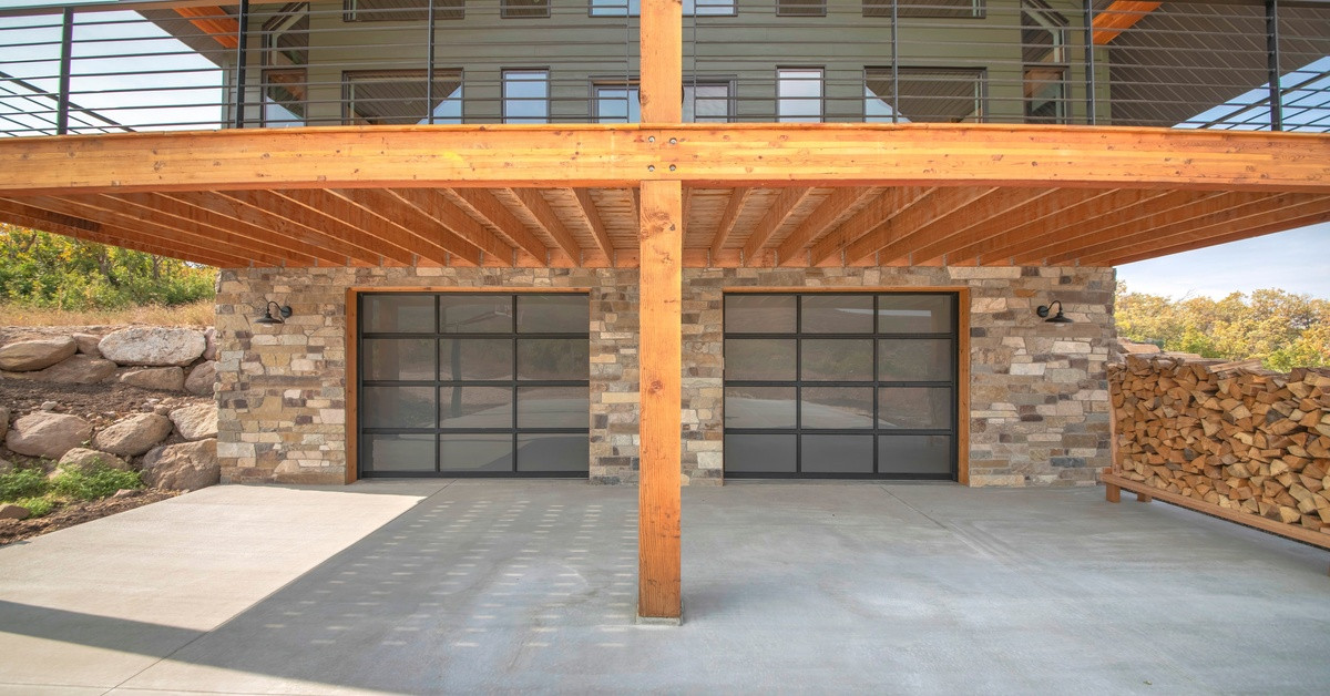 Custom Deck Looks Using Standard Railing Parts