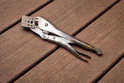 CABLE GRIPPING PLIERS