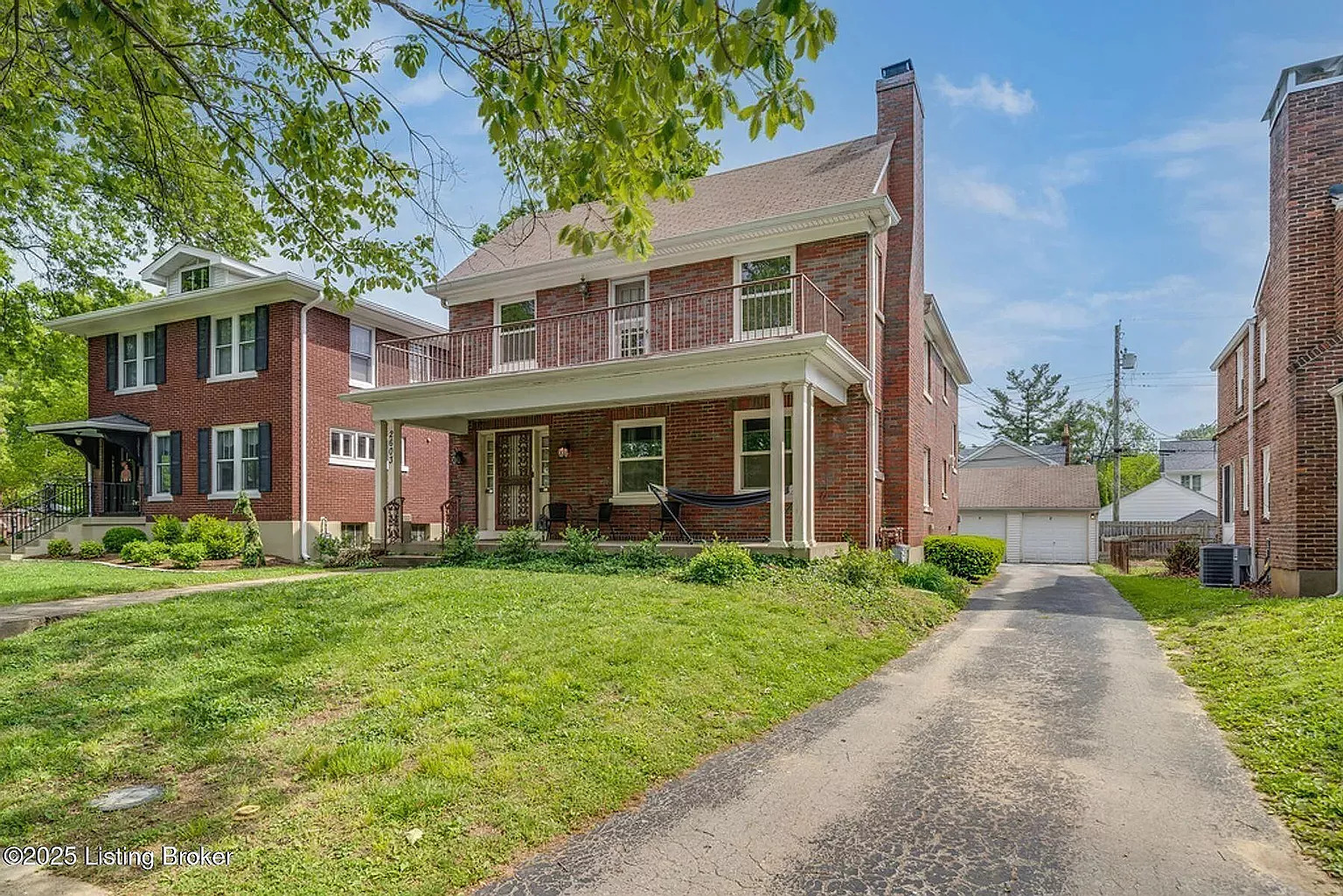 RDI Freeport vinyl railing