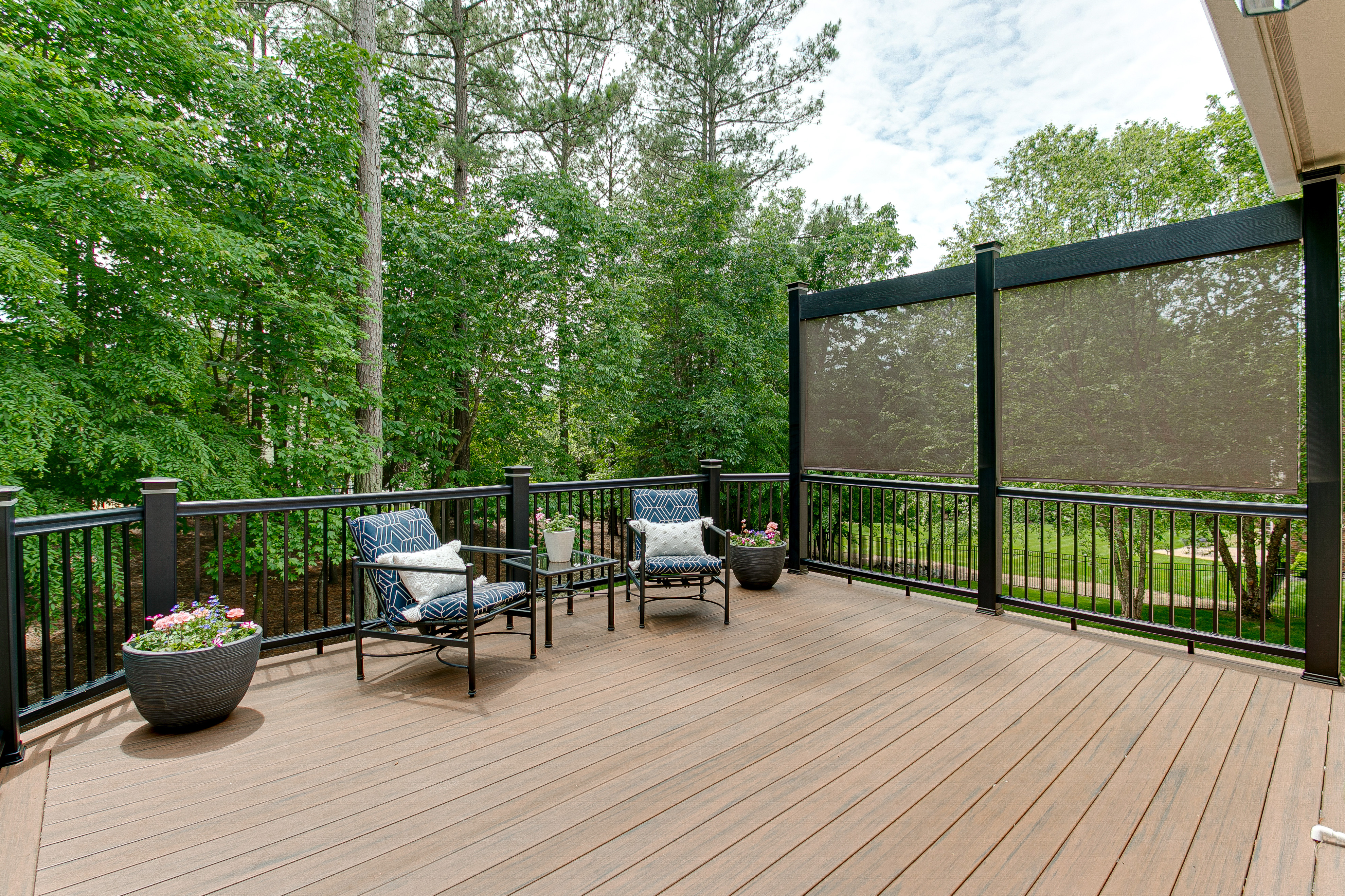 8 Tips for Mixing Railing Materials for Custom Deck Design - Deck ...