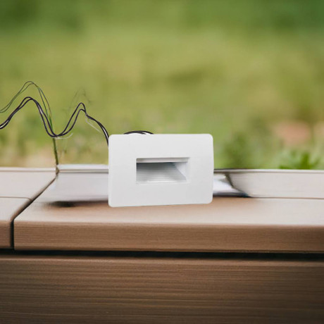 Hinkley ~ Luna Step Light by Deckorators