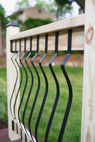 Face Mount Aluminum Baroque Balusters by Deckorators
