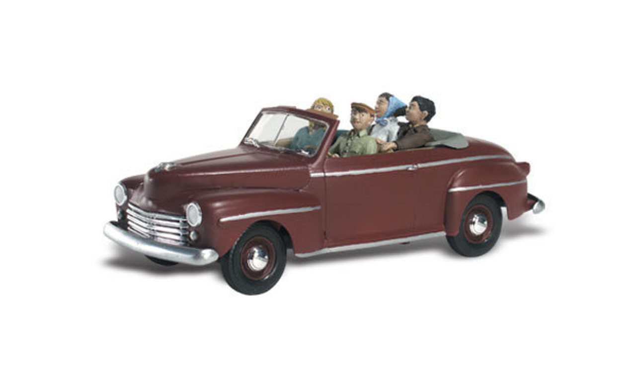 AS5334 N Autoscene Sunday Drive 1940's Ford Convertible w/Figures
