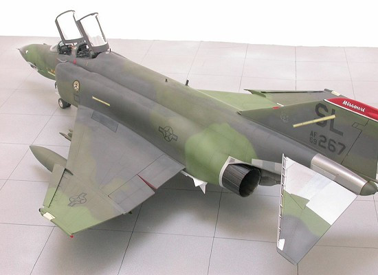 RMX854668 Revell 1/32 F-4E Phantom II Mig Killer
