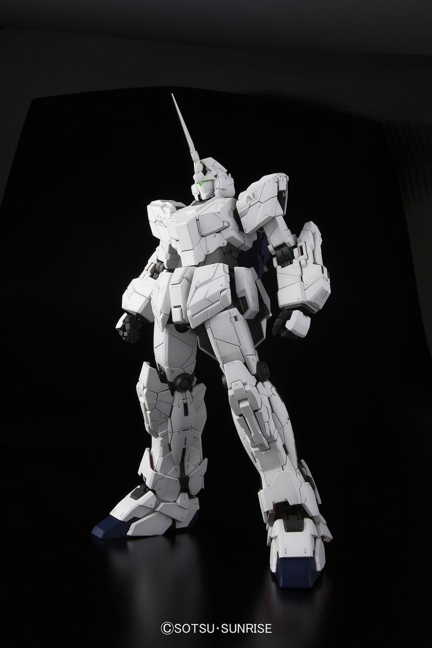 Bandai 2266770 PG 1/60 Unicorn Gundam 'Gundam UC'