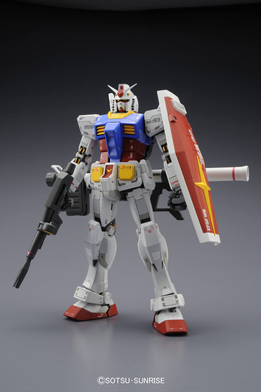 BAN2210344 Bandai Master Grade 1/100 RX-78-2 Gundam (Ver. 3.0) 'Mobile Suit Gundam'