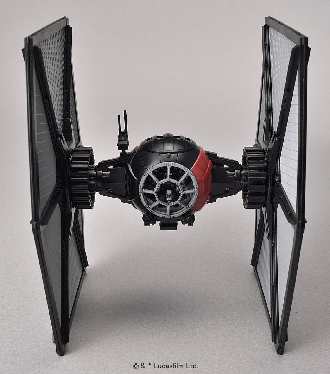 BAN2378862 First Order Special Forces Tie Fighter "Star Wars: The Force Awakens", Bandai Star Wars 1/72 Plastic Model