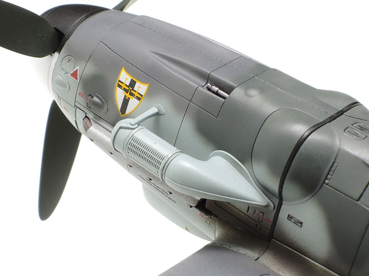 61117 TAMIYA 
MESSERSCHMITT BF 109 G-6 61117 TAMIYA 
MESSERSCHMITT BF 109 G-6
