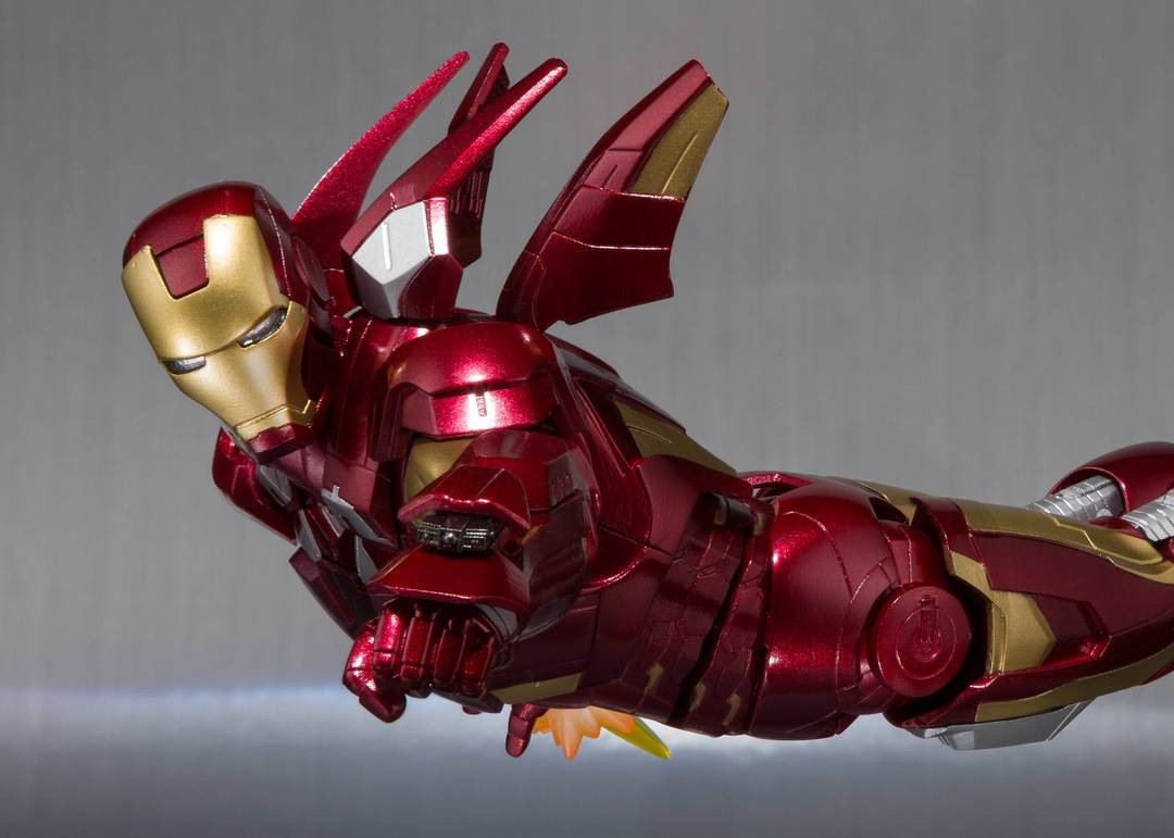 55100 Ironman Mk-7 And Hall Of Armor Set "Marvel", Bandai S.H.Figuarts *P-Bandai*