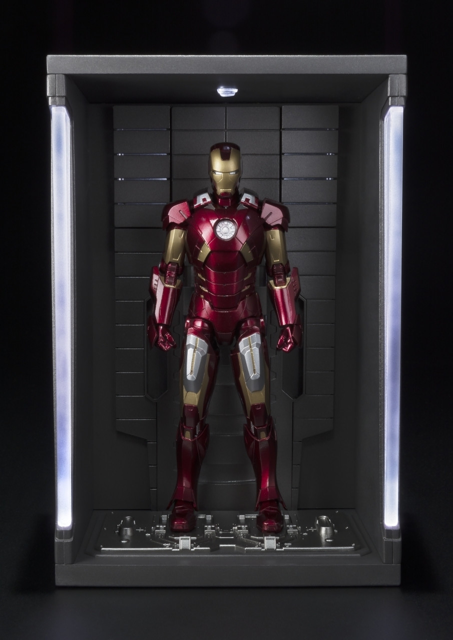 55100 Ironman Mk-7 And Hall Of Armor Set "Marvel", Bandai S.H.Figuarts *P-Bandai*