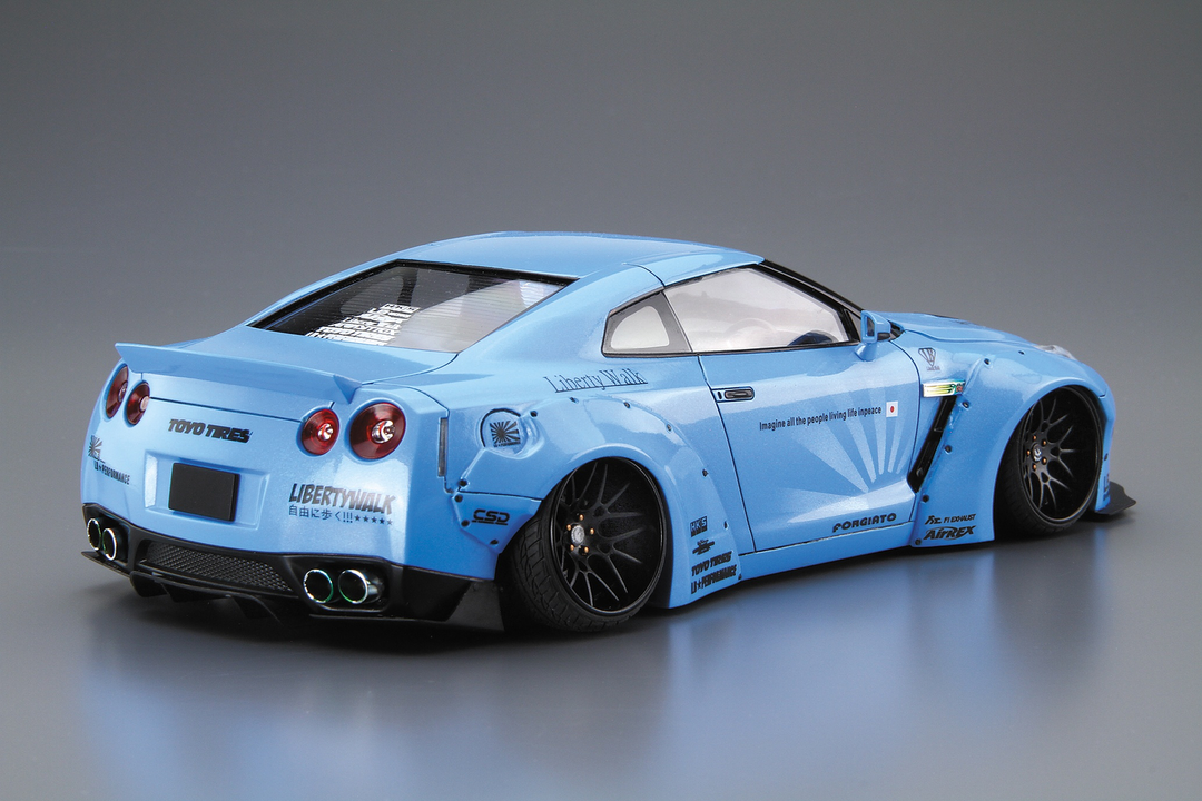 AOS5402  LB Works R35 GT-R Ver.1 1/24 scale