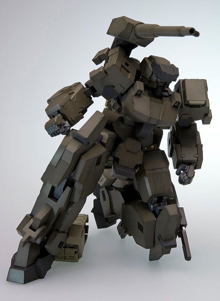 FA082 FRAME ARMS GOURAI:RE PLASTIC MODEL KIT
