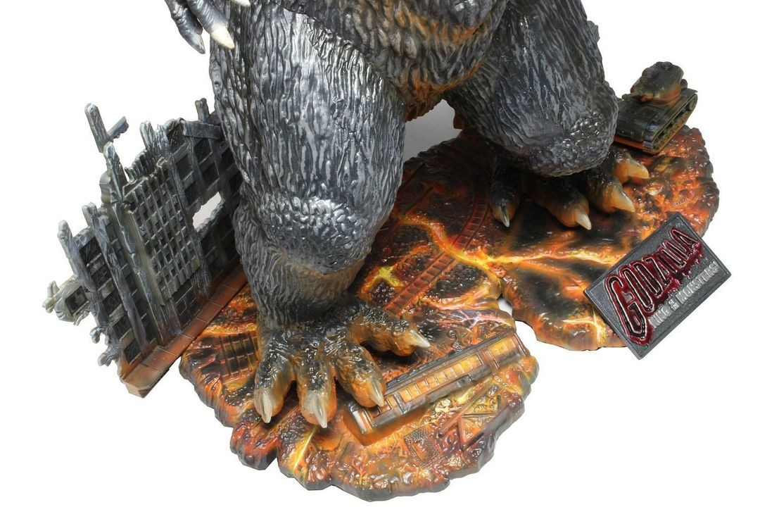 PLL956 Godzilla 1/144 Model Kit