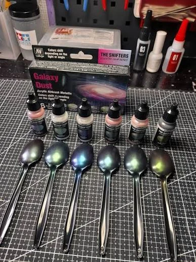 VLJ77092 THE SHIFTERS GALAXY DUST
