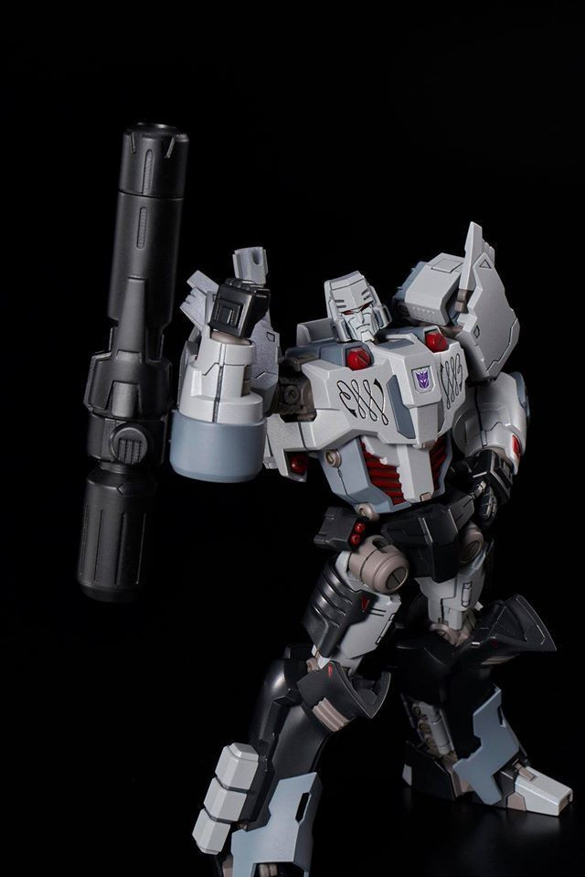 51364 Megatron IDW (Decepticon Ver.) "Transformers", Flame Toys Furai Model