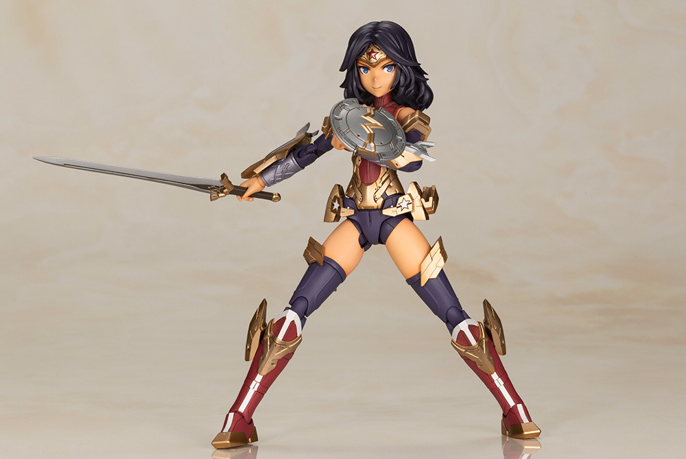 KBYCG004   Wonder Woman Humikane Shimada Ver, Action Figure Kit (7.09 Inches)