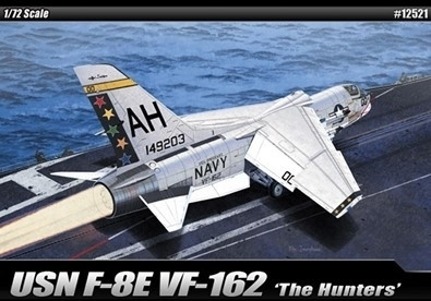 ACY12521  F-8E VF-162 "THE HUNTERS" USN 1/72
