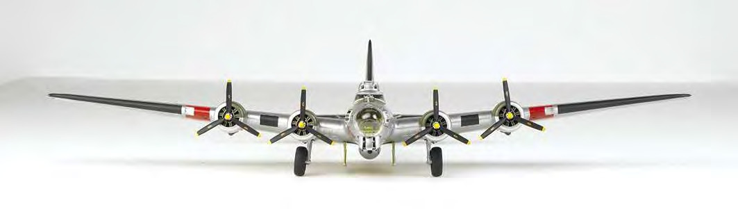 Academy 12414 USAF B-17G Flying Fortress 'Nose Art' 1:72 Model Kit