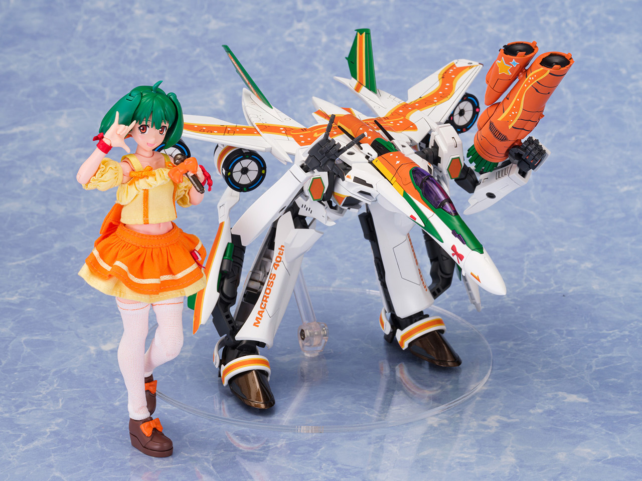 AOS06425 ACKS V.F.G. Macross F VF-25F Messiah Ranka Lee Macross