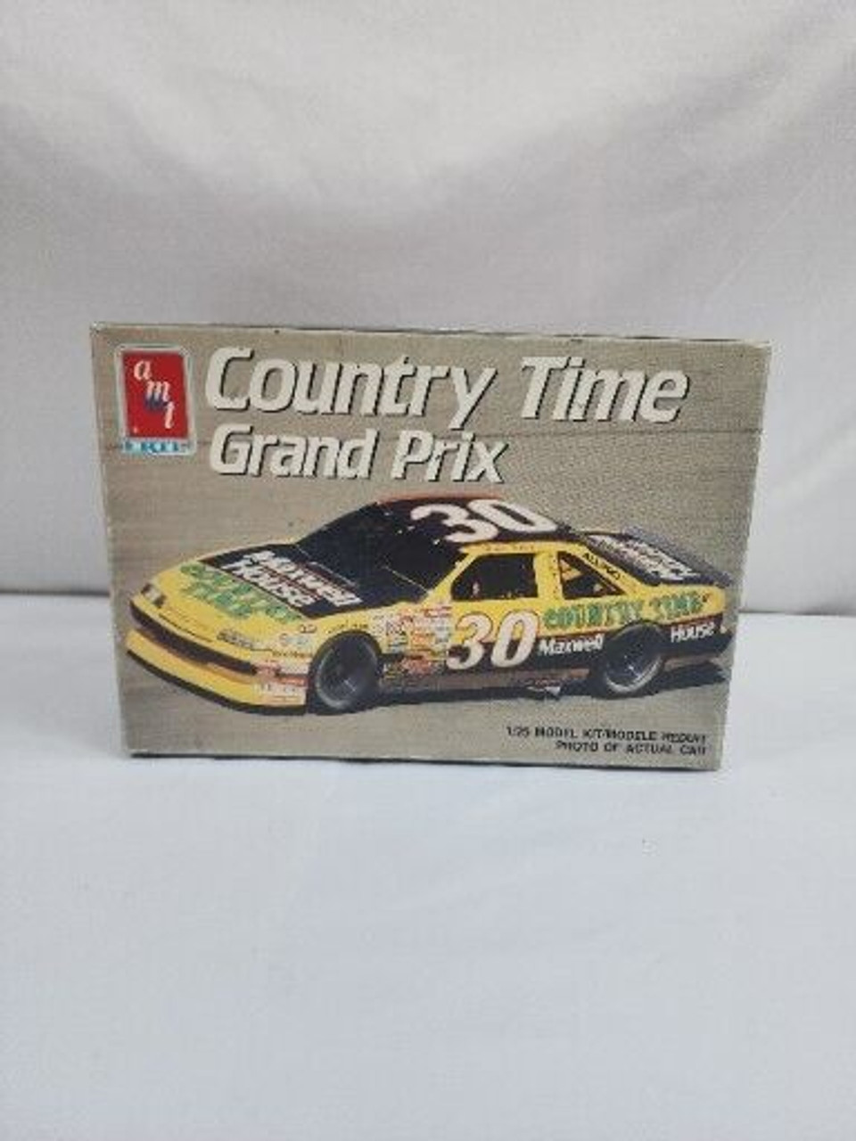 6732  Country time Grand Prix 1/25