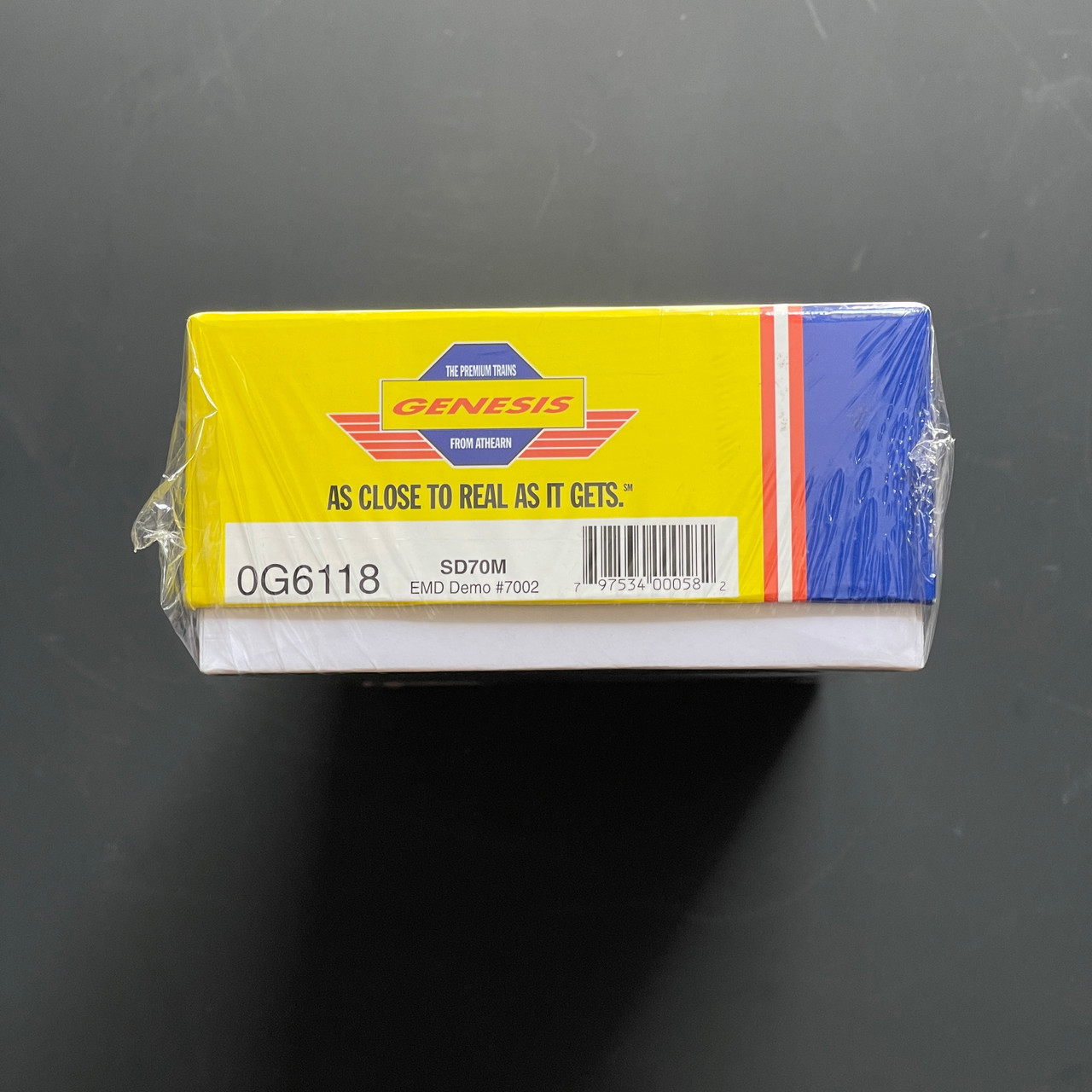 USDATH0G6118  Pre-Owned  HO Scale Electro-Motive SD70M Diesel Locomotive #7002 LN/Bo