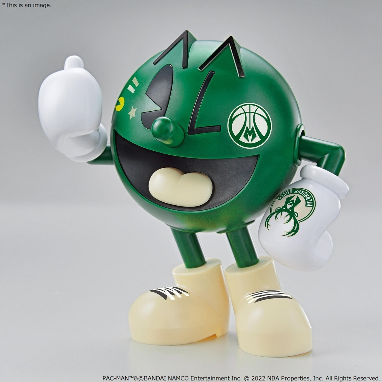 Bandai x NBA Entry Grade Pac-Man Milwaukee Bucks Model Kit