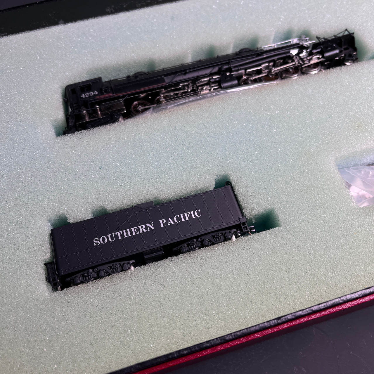 USDKEY4294 Pre-Owned N scale Key Imports SP Cab Forward 4-8-8-2 AC-12 #4295 N Scale