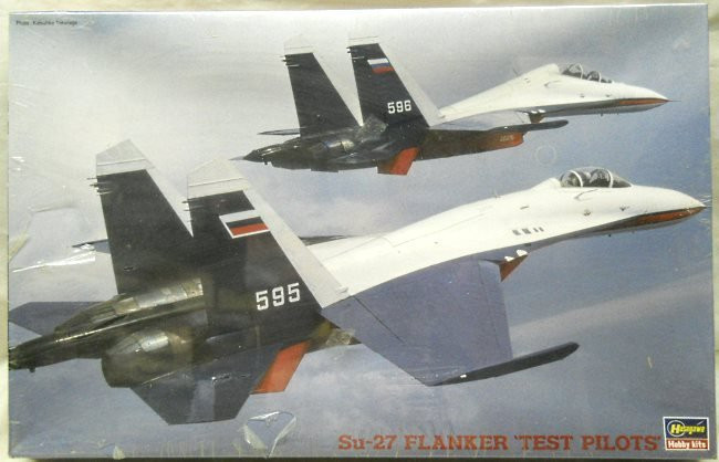 HSG51623 Hasegawa 1/72 Su-27 Flanker  Test Pilots SP123