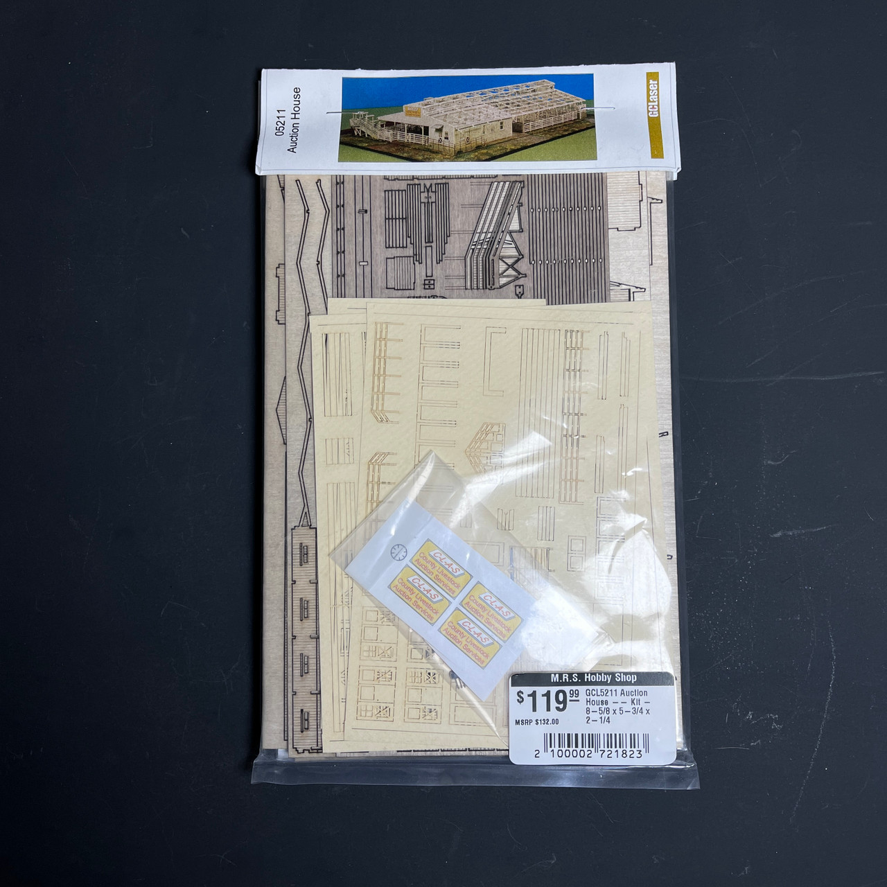 GCL5211 Auction House -- Kit - 8-5/8 x 5-3/4 x 2-1/4