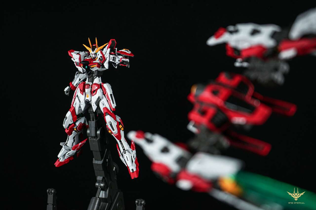 TC02 Iron Toys Star Eternal 1/100 Scale Model Kit - MRS Hobby Shop