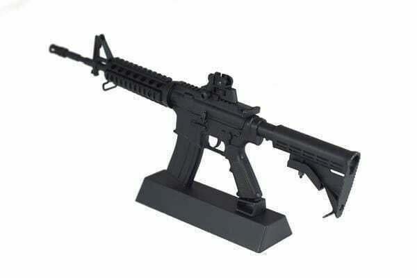 GOAAR-BLACK 1/3 Scale Die Cast AR15 Model Rifle, Black