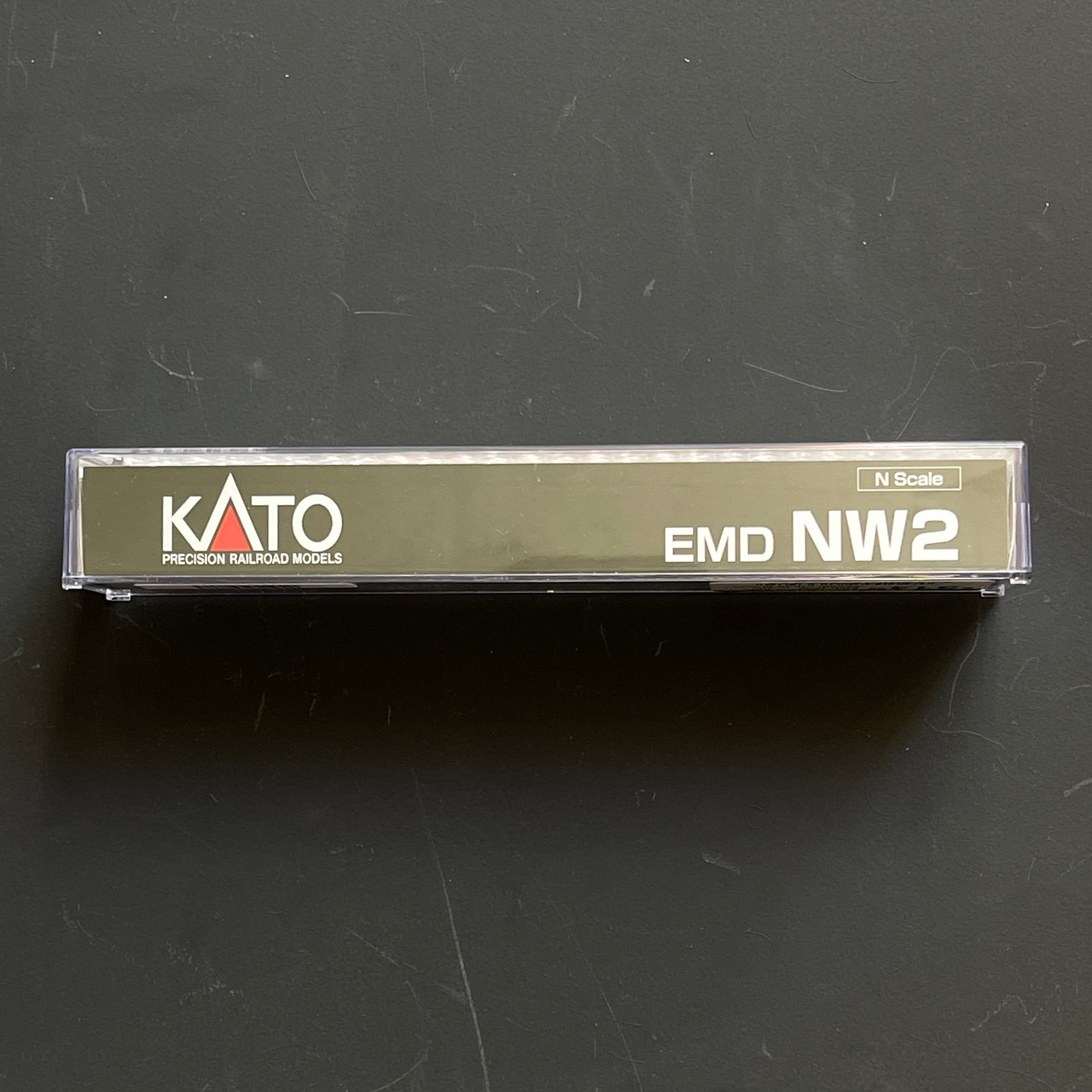 KAT1763480S Kato EMD NW2 - DCC with sound-- Union Pacific #1039 (Armour Yellow, gray, red, silver)176-4380-S