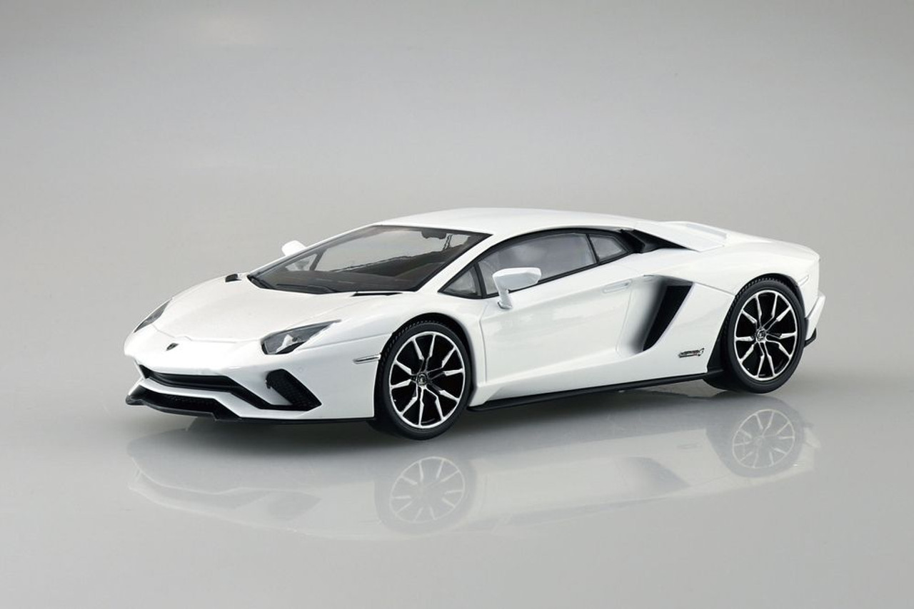 AOS06814 Aoshima 1/32 SNAP KIT #12-A Lamborghini Aventador S (Pearl White)