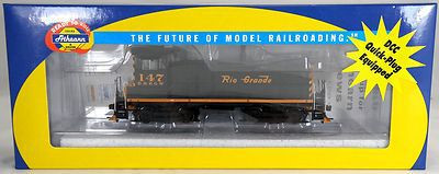 ATH95811 HO RTR SW1000, D&RGW #147