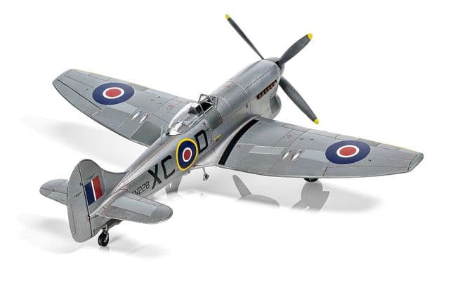ARXA02110 Airfix 1/72  Hawker Tempest Mk.V Post War